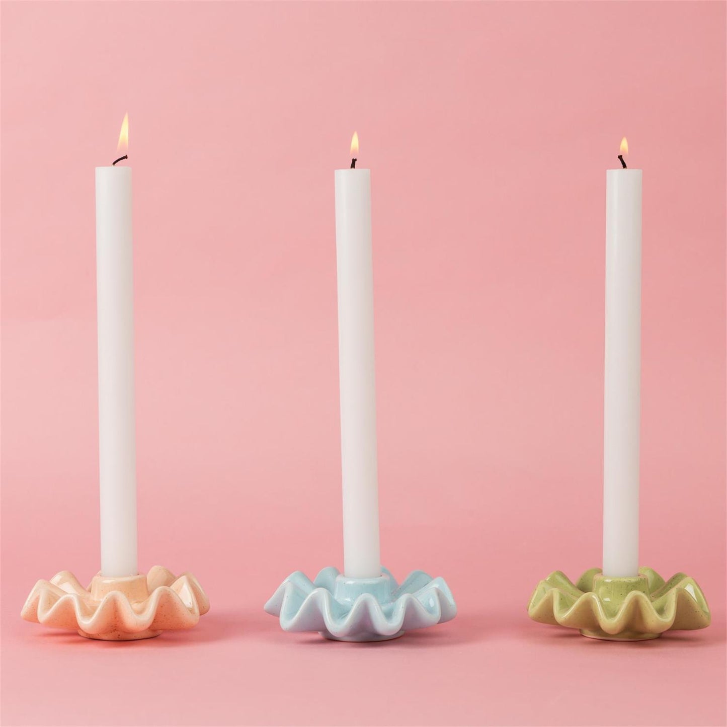 Ruffle Glow Taper Holder