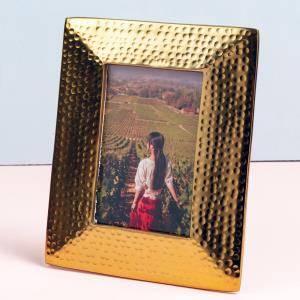 Gold Aluminum 4 X 6 Hammered Photo Frame