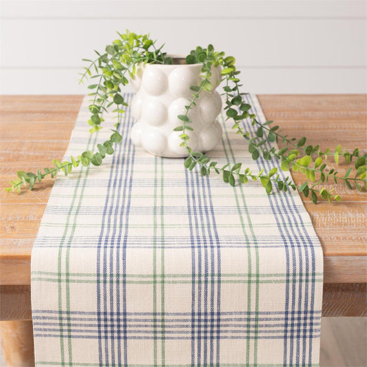 Lakehouse Table Runner