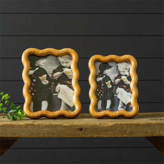 Wooden Picture Frame with Wavy Edge