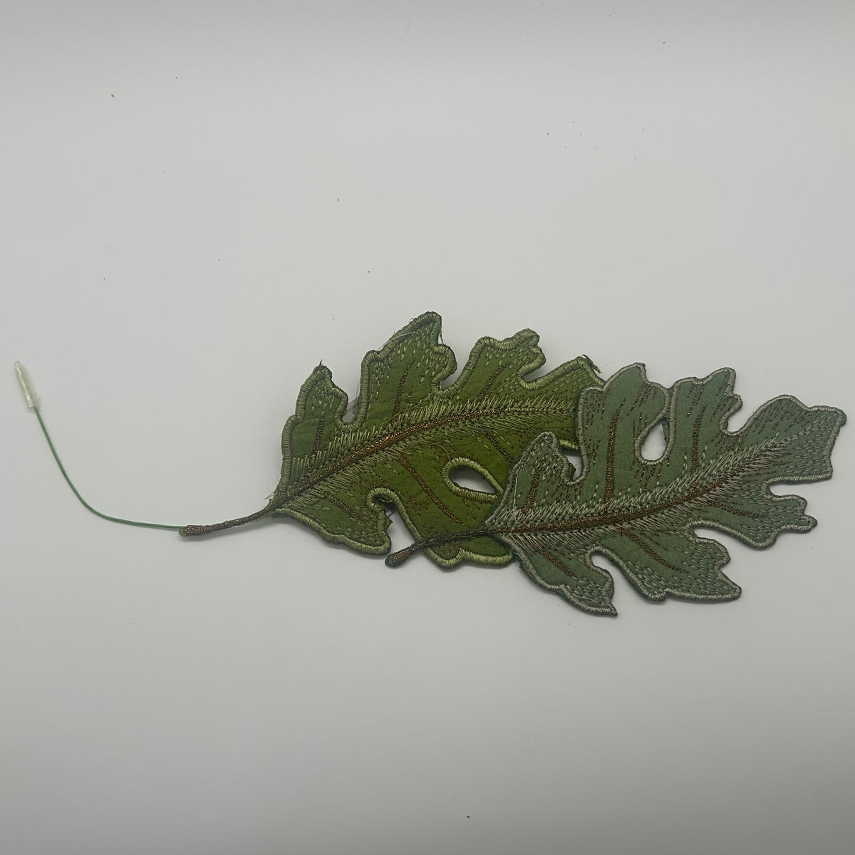Double Oak Leaf Clip