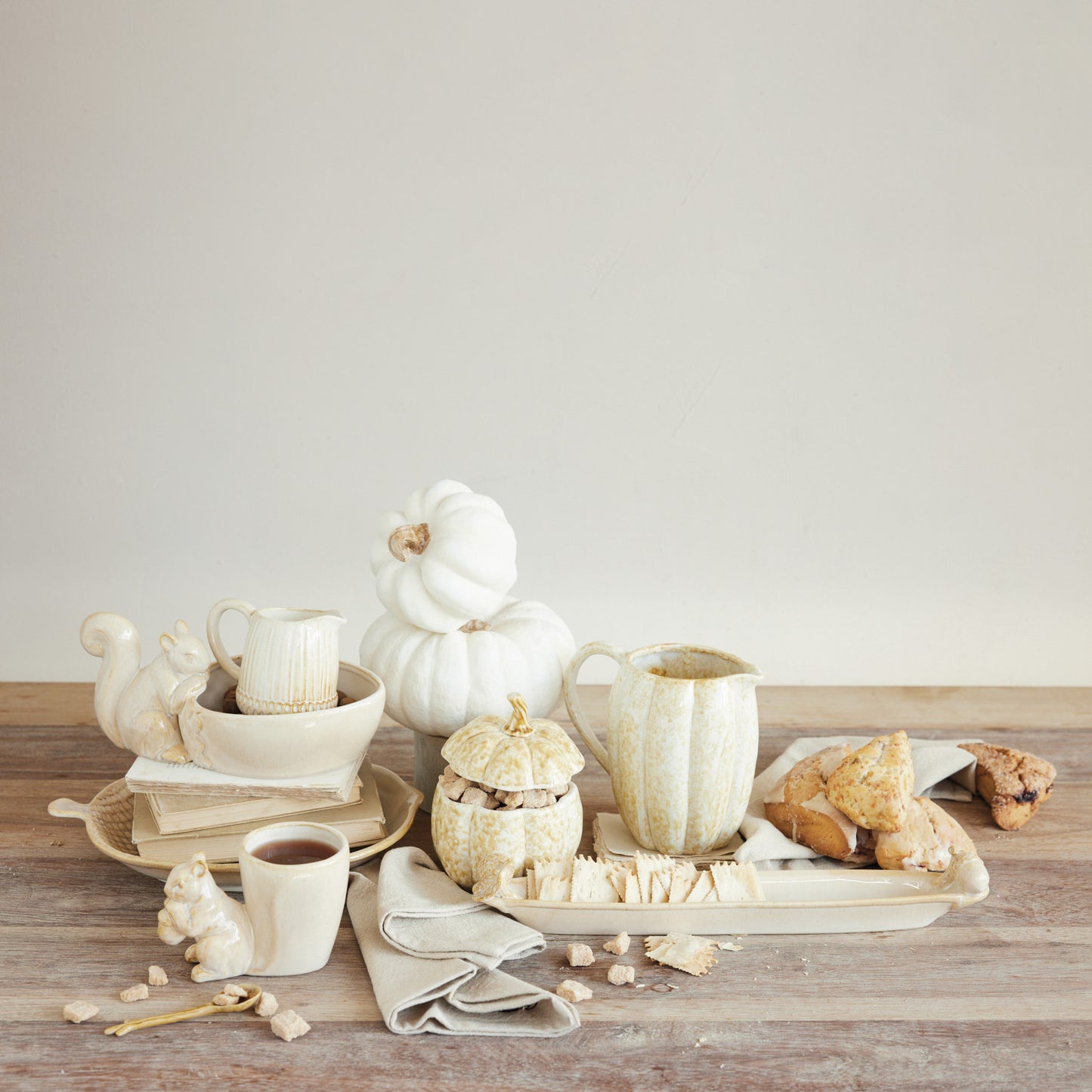 Stoneware Bowl with Squirrel
