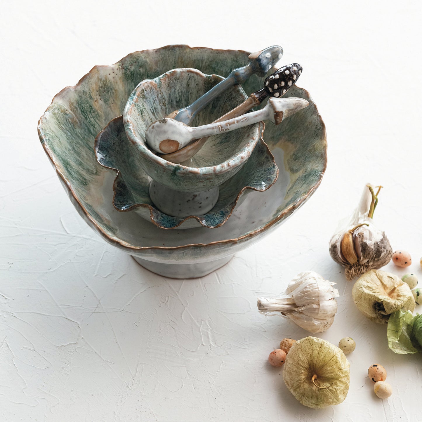 Stoneware Footed Bowl