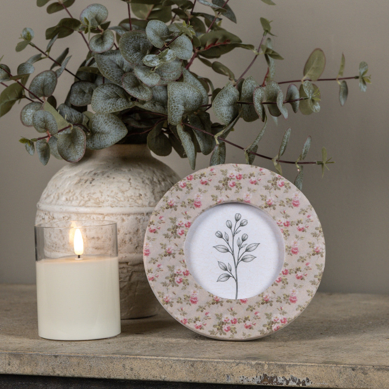 Ethel's Garden Circular Photo Frame