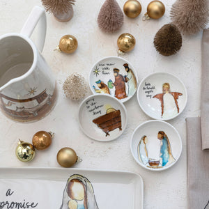 Round Stoneware Dish with Christmas Saying and Image